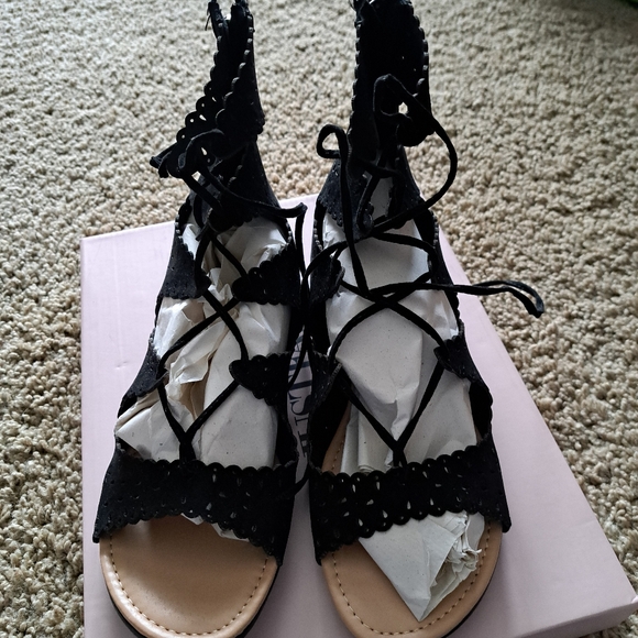 Just Fab Lady's Sandals - Picture 5 of 11